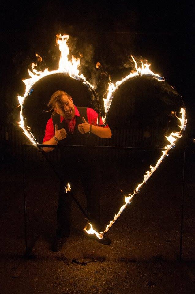 Feuershow – Bühnendarbietung