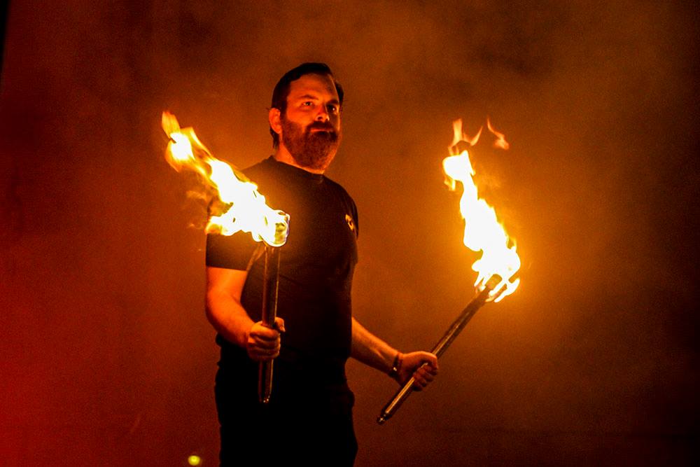 Feuershow beim Turmpfeifer Festival